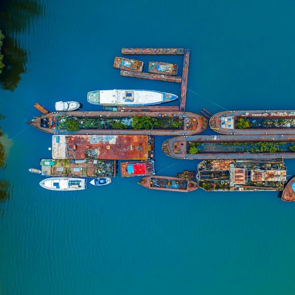 Dunavom brodovi (ne) plove: Neobično groblje industrije i hrđe