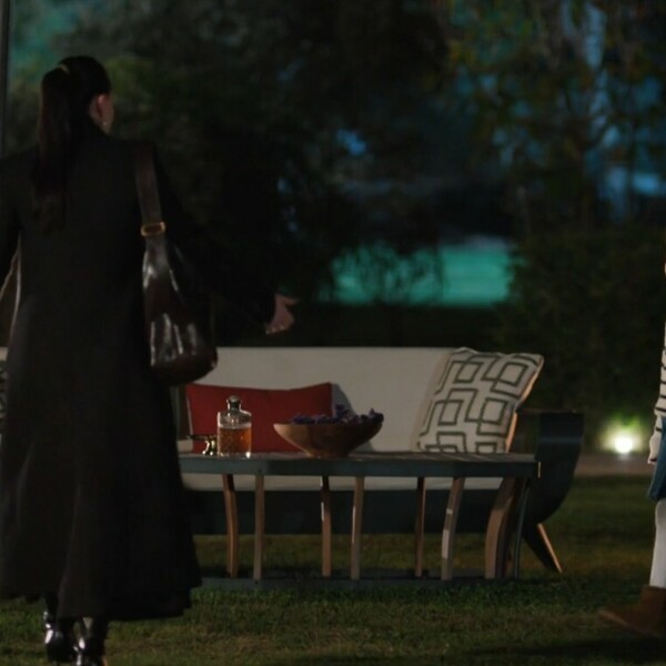 Tajne prošlosti: Ponovno joj je lagala – stalno unosi nemir