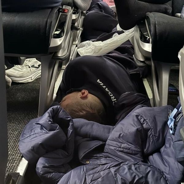 Sramotna organizacija Eura: Hrvatski rukometaši spavaju na podu busa i jedini nisu smješteni u Herningu!