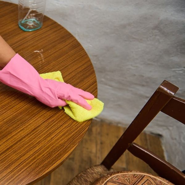 Prirodno sredstvo za čišćenje drvenog namještaja koje produžuje vijek trajanja drva