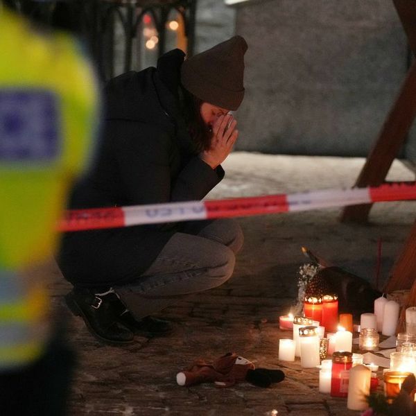 Objavljene snimke poziva hitnim službama nakon požara u baru u Švicarskoj