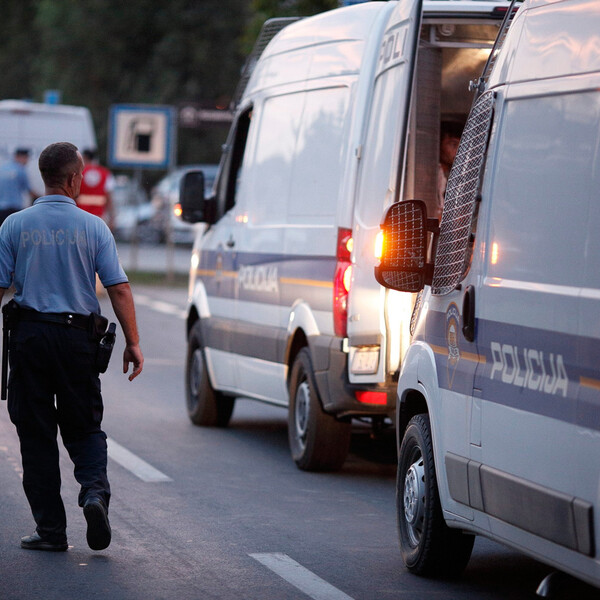 Muškarac u Puli ranjen vatrenim oružjem