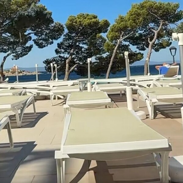 Prazne ležaljke u Makarskoj podijelile gledatelje: "Cijene su sulude"