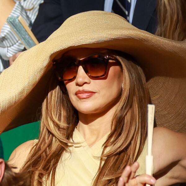 Jennifer Lopez na Wimbledonu s velikim šeširom