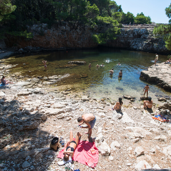 Hrvatsko Mrtvo more: Jedinstvena plaža kraj koje se skriva predivno "modro oko"