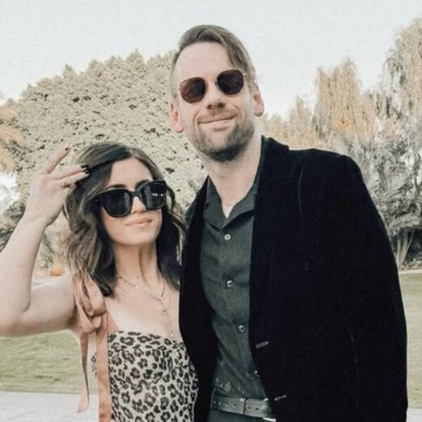 Razvodi se Caleb Shomo nakon što je javno priznao da je gej