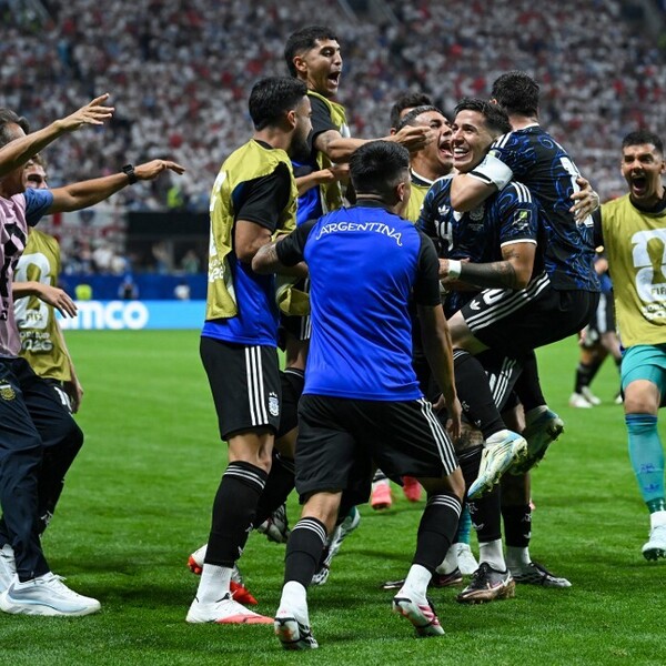 Argentina spektakularnim preokretom sredila Englesku i izborila finale Svjetskog nogometnog prvenstva!