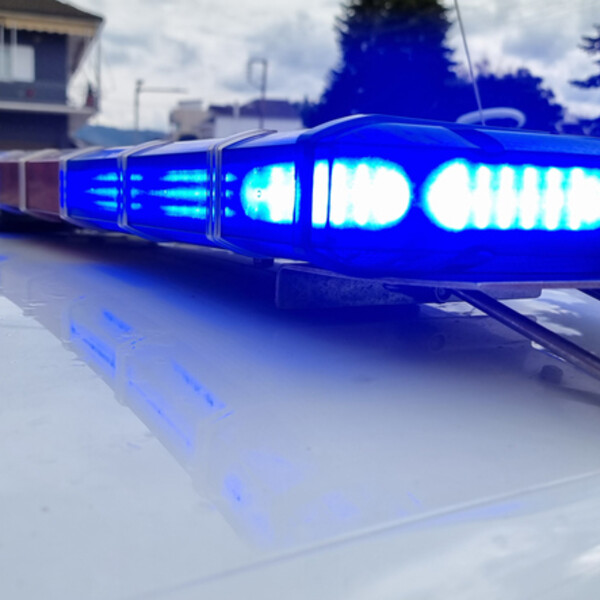 U austrijskom turističkom gradu automobil se zabio u terasu kafića