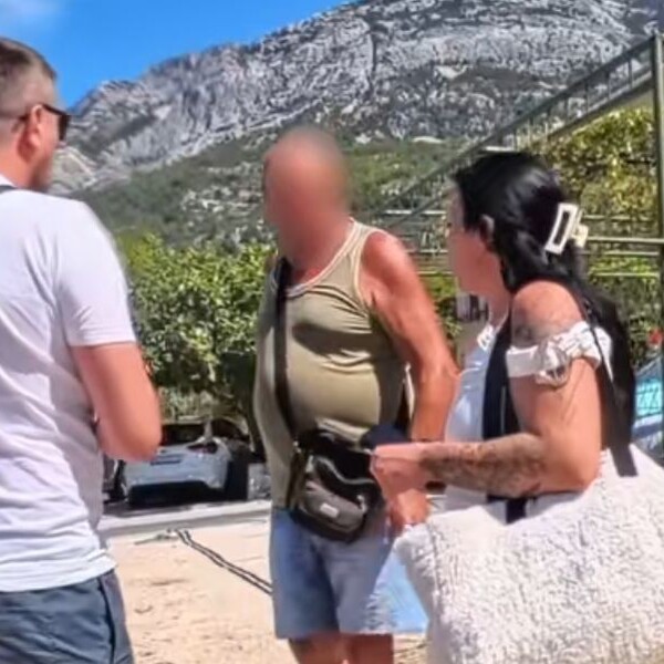 Pogledajte kako veslaju turiste u Baškoj Vodi: "Nije stvar u novcima, ne razumijem te ljude"