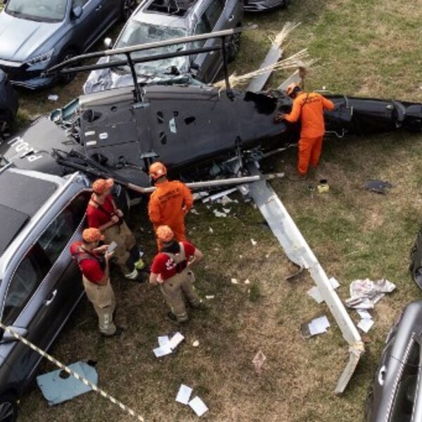 Sudarila se dva helikoptera, svi su putnici poginuli: Među njima je i američki pjevač