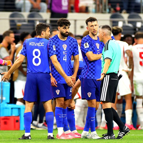 UŽIVO HRVATSKA - ENGLESKA Vatreni se pokušavaju vratiti, Livaković je dao nadu!