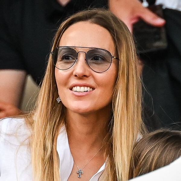 Jelena Đoković proslavila 40. rođendan u kratkoj haljinici i ravnim sandalama