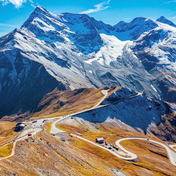 Najljepša planinska cesta u Europi: 48 kilometara surove ljepote podijeljene u 36 serpentina