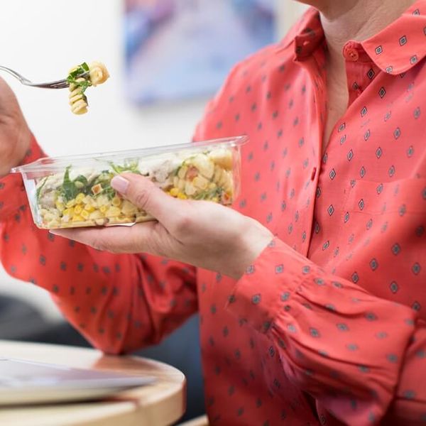 Ova mala promjena u rasporedu obroka može sniziti šećer, tlak i kilograme!