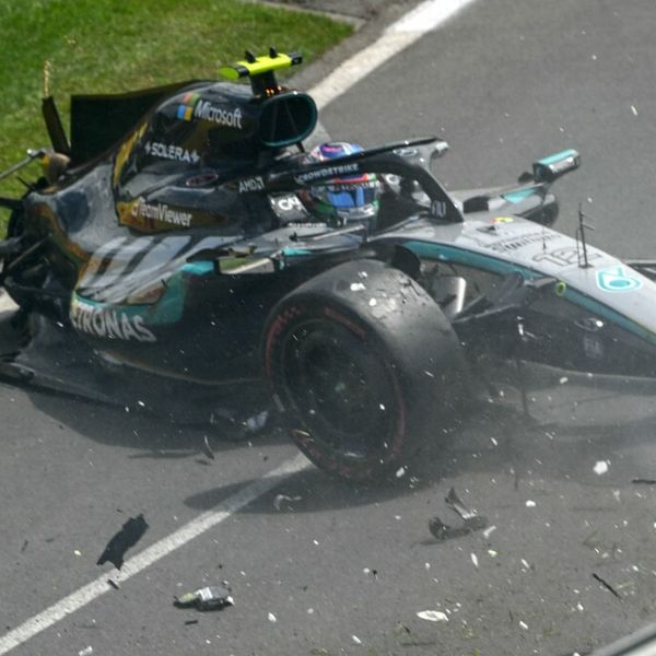 Scene kaosa na Formuli 1: Mlada zvijezda skršila bolid, a Verstappen se zabio u ogradu