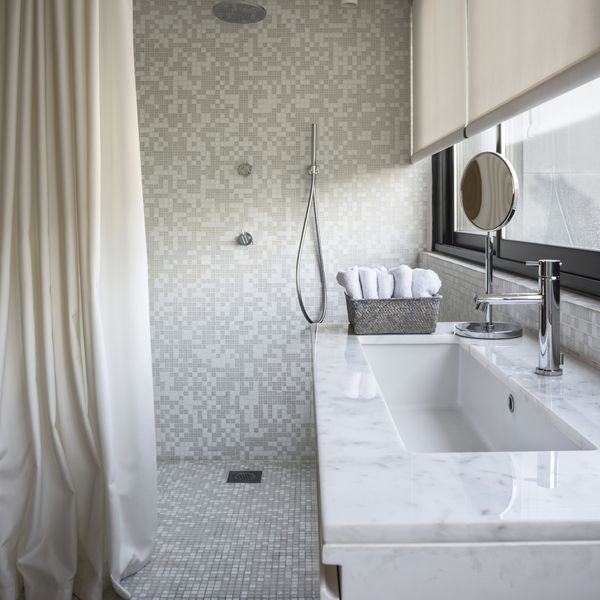 Tuš-kabine sa zavjesom štede prostor