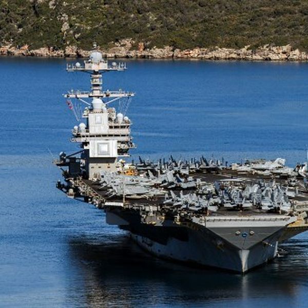 Izbio požar na američkom nosaču zrakoplova Gerald R. Ford