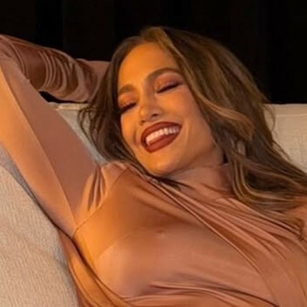 Jennifer Lopez istaknula noge u kratko haljinici