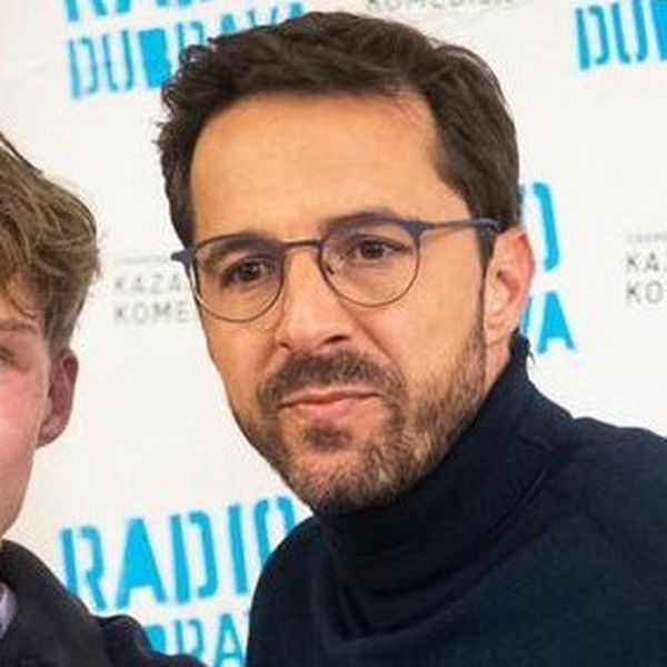 Filip Juričić sa sinom Janom na premijeri mjuzikla ''Radio Dubrava''