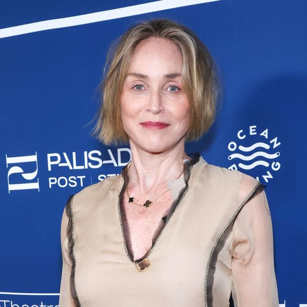 Sharon Stone u maksi haljini na premijeri