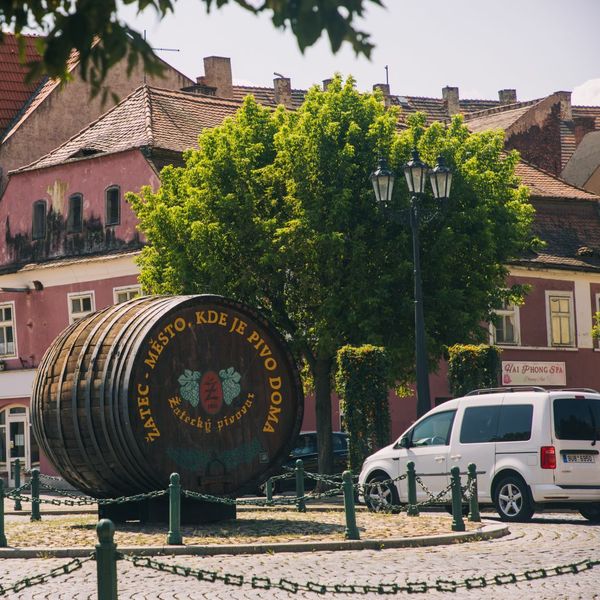 Grad hmelja, piva i pivara u kojemu baš sve govori o tradiciji proizvodnje te svete biljke