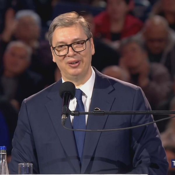 Srbija: Vučić proglasio pobjedu SNS-a na lokalnim izborima u svih 10 općina