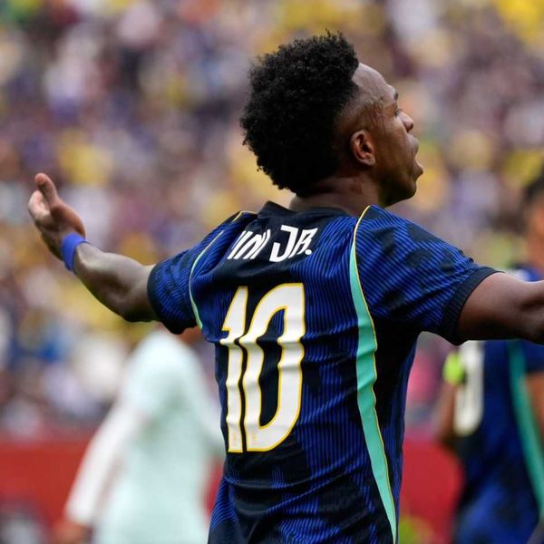 Sudac zaustavio utakmicu Brazila i Francuske