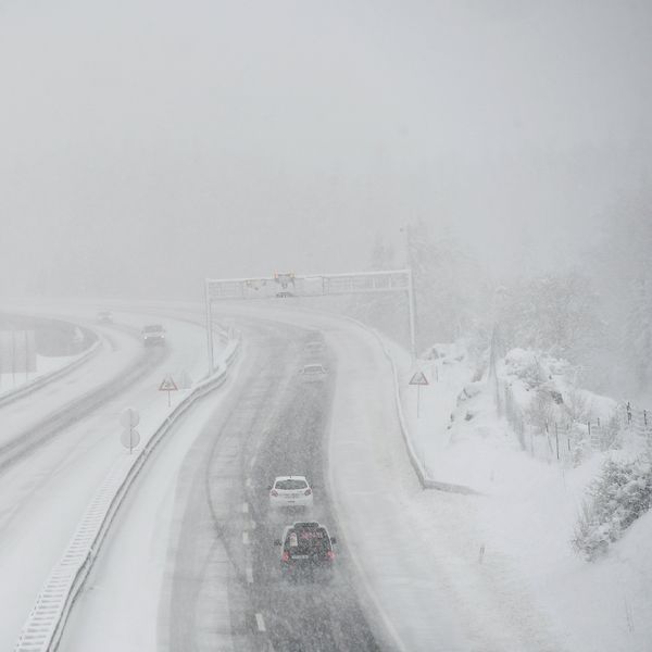Unatoč zabranama na autocestama, autobus pun djece krenuo prema Zagrebu