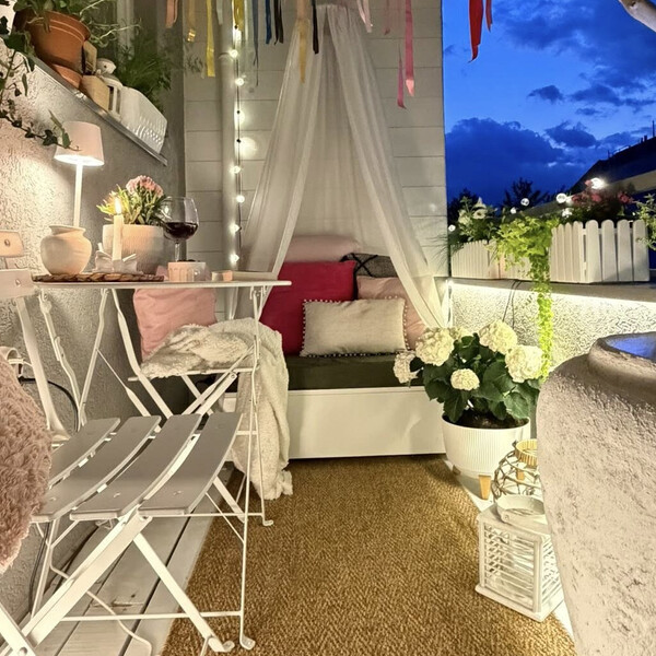 Mali balkon stana u Skoplju koji nas ispunjava radošću