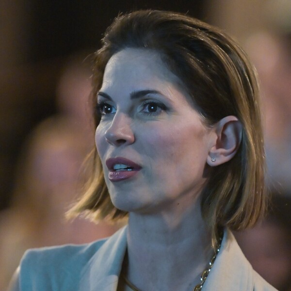 Bojana Gregorić Vejzović u bijelim hlačama 2026.