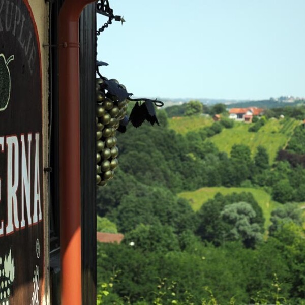 Restoran Taverna u Svetinji u Sloveniji