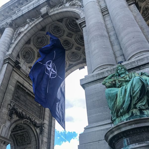 Parlamentu upućen prijedlog za izlazak Francuske iz NATO-a