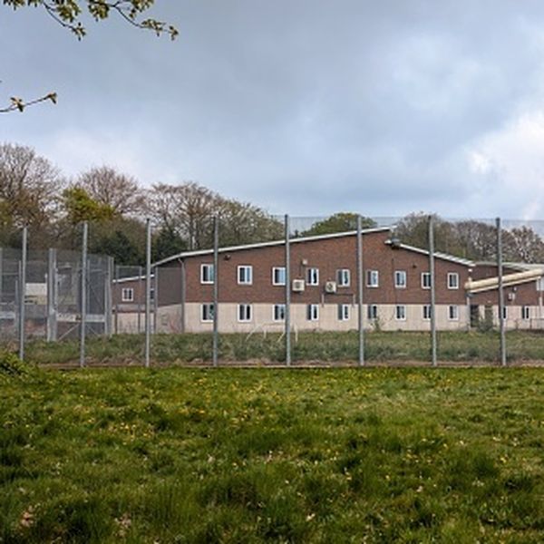 Pobjegao opasni kriminalac iz psihijatrijske bolnice: Strahuje se da će ostvariti svoju grozomornu prijetnju