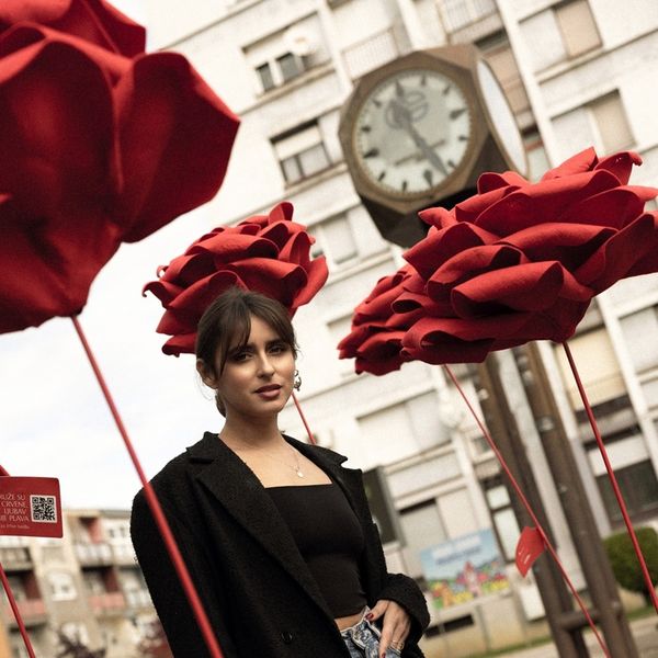 "Ruže su crvene, ljubav nije plava" - kampanja koja podiže svijest o zdravim ljubavnim odnosima