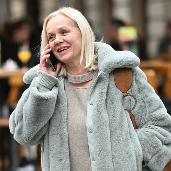 Ksenija Pajić u trapericama i bundi na zagrebačkoj špici 2025.