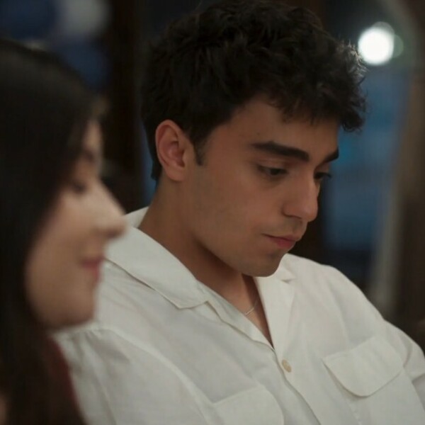 Skrivena sudbina: Napeto je na rođendanskoj proslavi