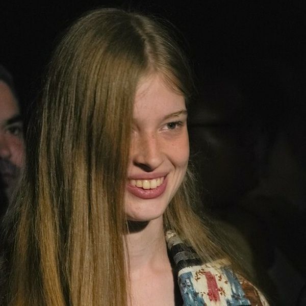 Vivian Wilson mamila poglede na modnoj reviji u Los Angelesu