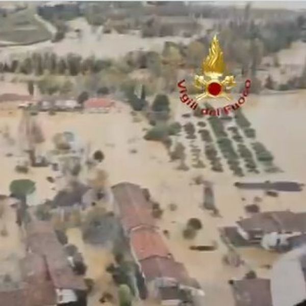 Nevrijeme u Italiji izazvalo poplave: Furlanija pod vodom, ljudi na krovovima čekaju evakuaciju