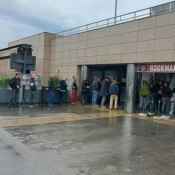 Zbog koncerta benda ''The Offspring'' u Zagrebu su se stvorili redovi i po kiši