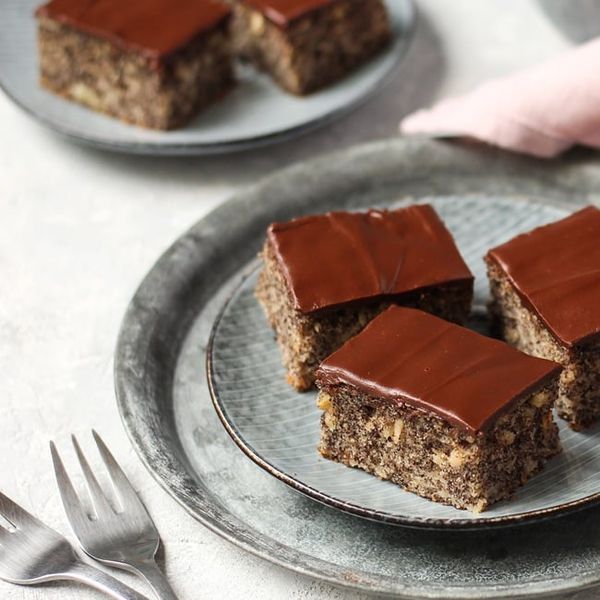 Zdravi kolač od maka i jabuka: 4 sočna i nutritivno bogata recepta