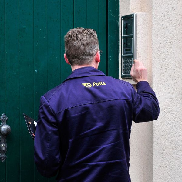 Pošta objavila upozorenje: Lažni poštari kucaju na vrata i traže novac