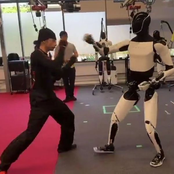 VIDEO Muskov robot iznenadio sve svojim novim vještinama