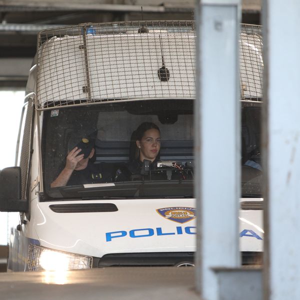 U tijeku su uhićenja na području Osijeka i Tenje: Nova akcija USKOK-a