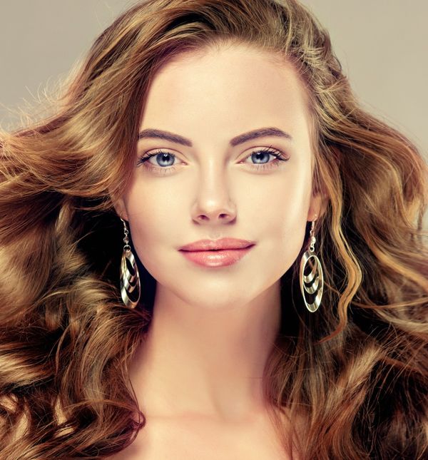 Prekomjerno masna kosa problem je koji bi voljele riješiti mnoge žene