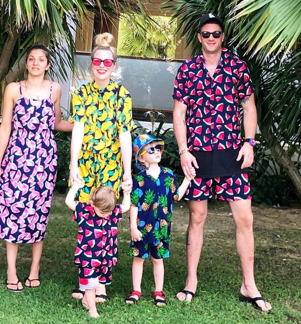 Ida Prester na putovanju s malom djecom