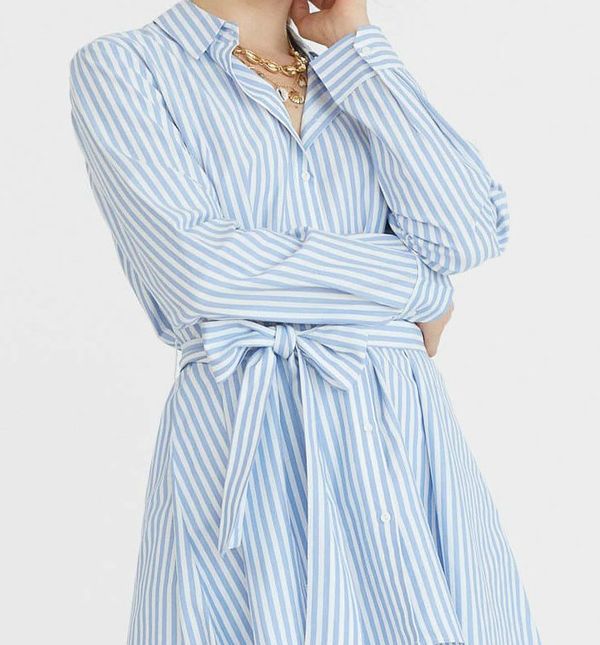 Duga košulja brenda Stradivarius