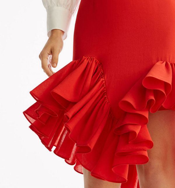 Suknje s volanima idealan su izbor u proljeće