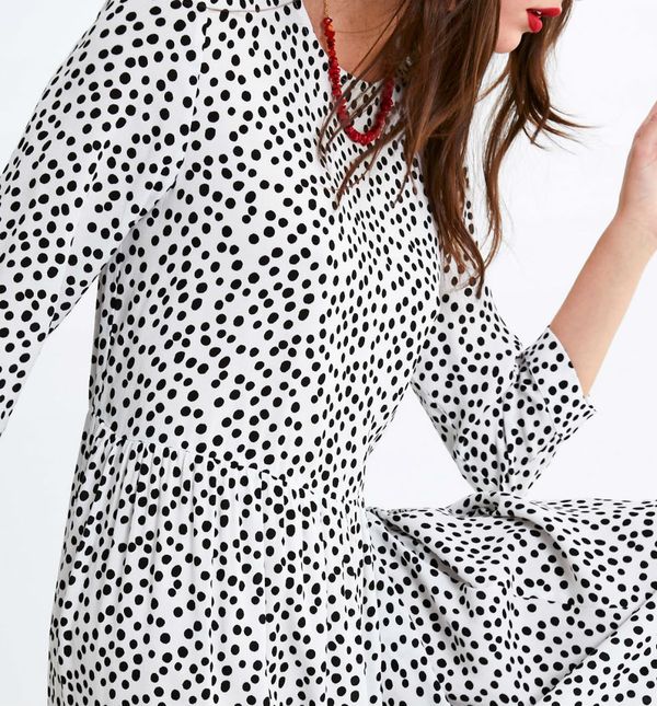 Haljina na točkice španjolskog brenda preplavila je društvene mreže