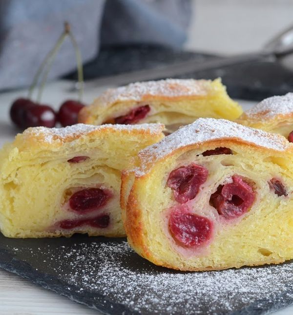 Najukusnija štrudla s višnjama i grizom po receptu Nataše Pralice