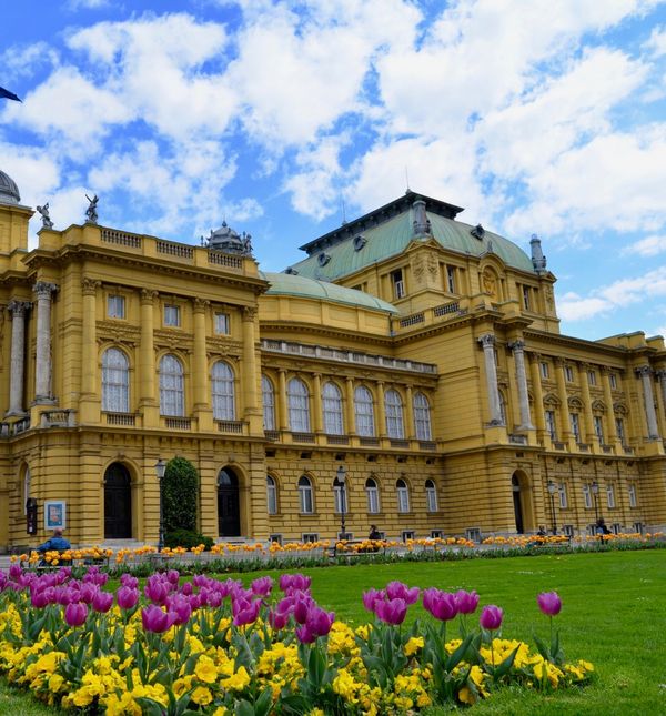 Zgrada zagrebačkog Hrvatskog narodnog kazališta